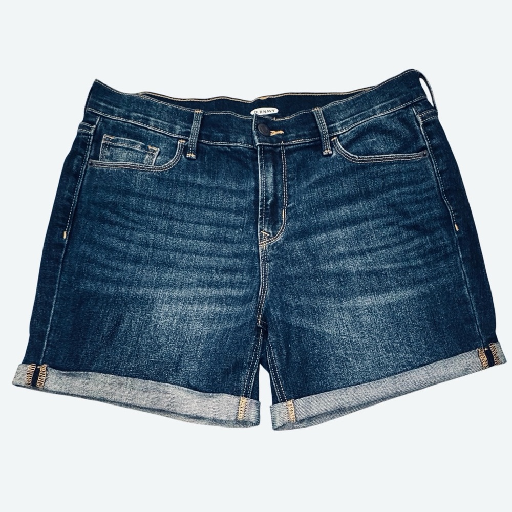 Old Navy Size 8 High Waist Slim Midi Cuffed Jean Shorts Cotton-Poly-Spandex